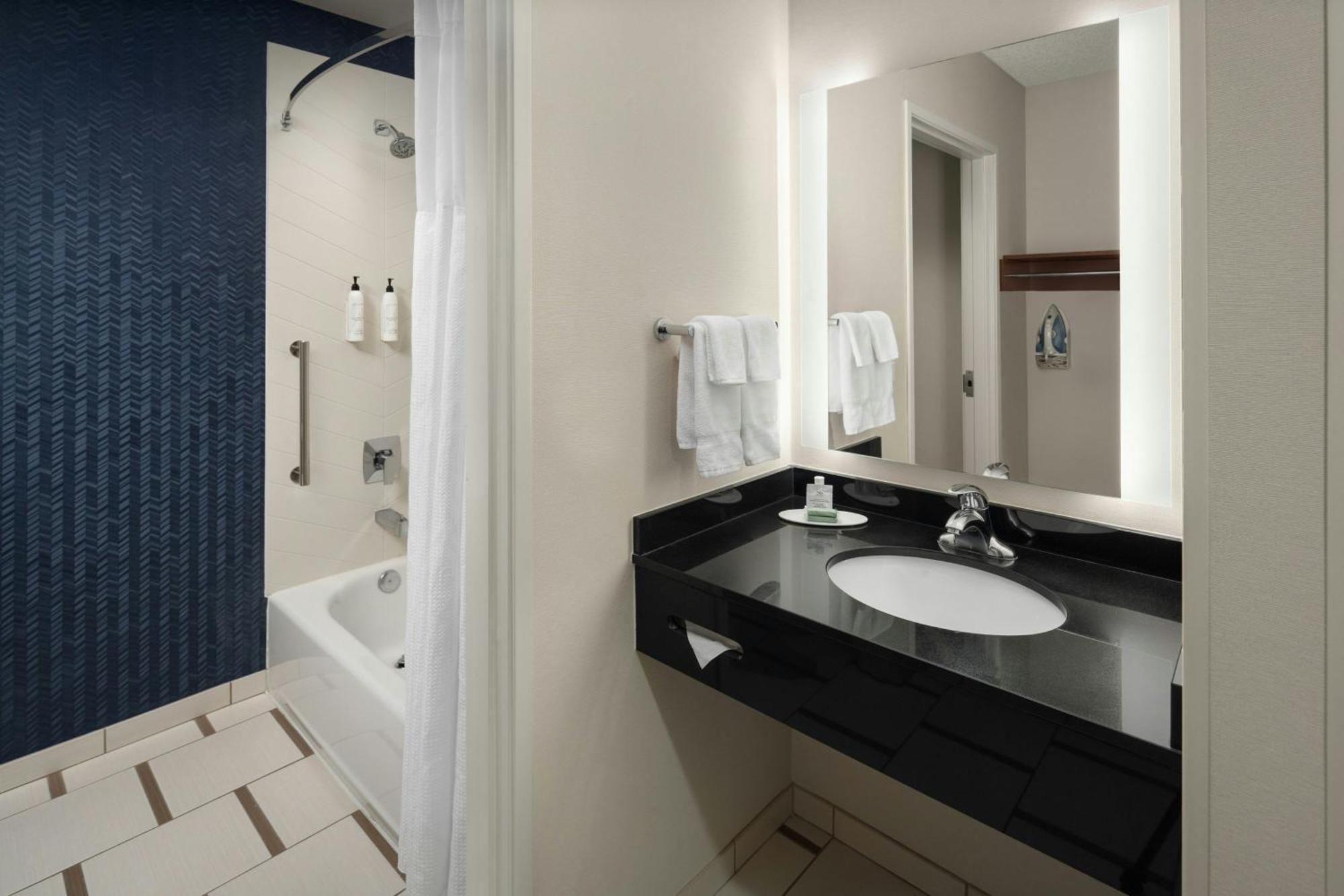 Fairfield Inn & Suites Portland South/Lake Oswego Zewnętrze zdjęcie